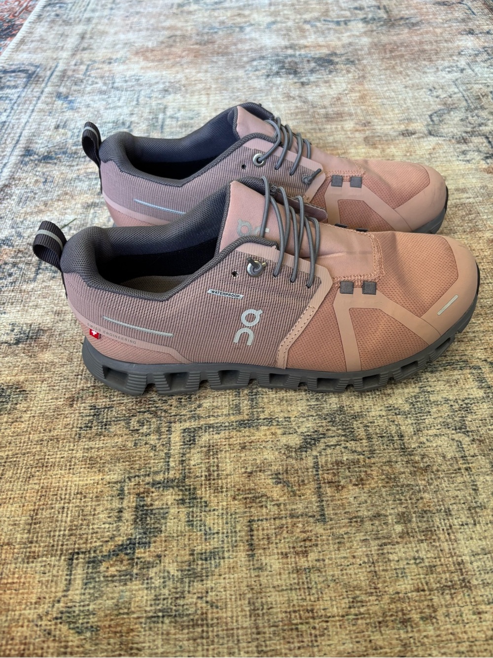 On Running Women Sneakers in Dusty Rose with Gray Accents - Picture 2 of 16